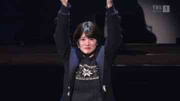 210619 Higuchi Hina (Nogizaka46) Starring Stage – Hula Girls dance for smile – HD.mp4-00001