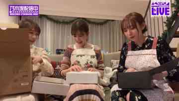 211222 Ikuta Erika ga Akimoto Manatsu, Shinuchi Mai to 3-nin de Saigo no Nama Haishin! [Christmas Party] – Nogizaka46 Akimoto Manatsu, Ikuta Erika, Shinuchi Mai – FHD.mp4-00003