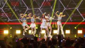 231105 BlizzCon 2023 – LE SSERAFIM – FHD.mp4-00008
